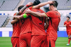 LOL官网-Faker重回首发